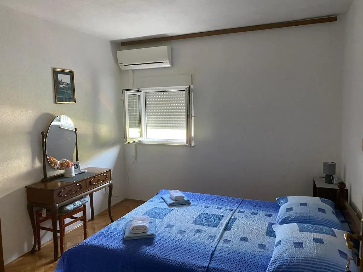 Apartmani Udovicic 트로기르 게스트하우스